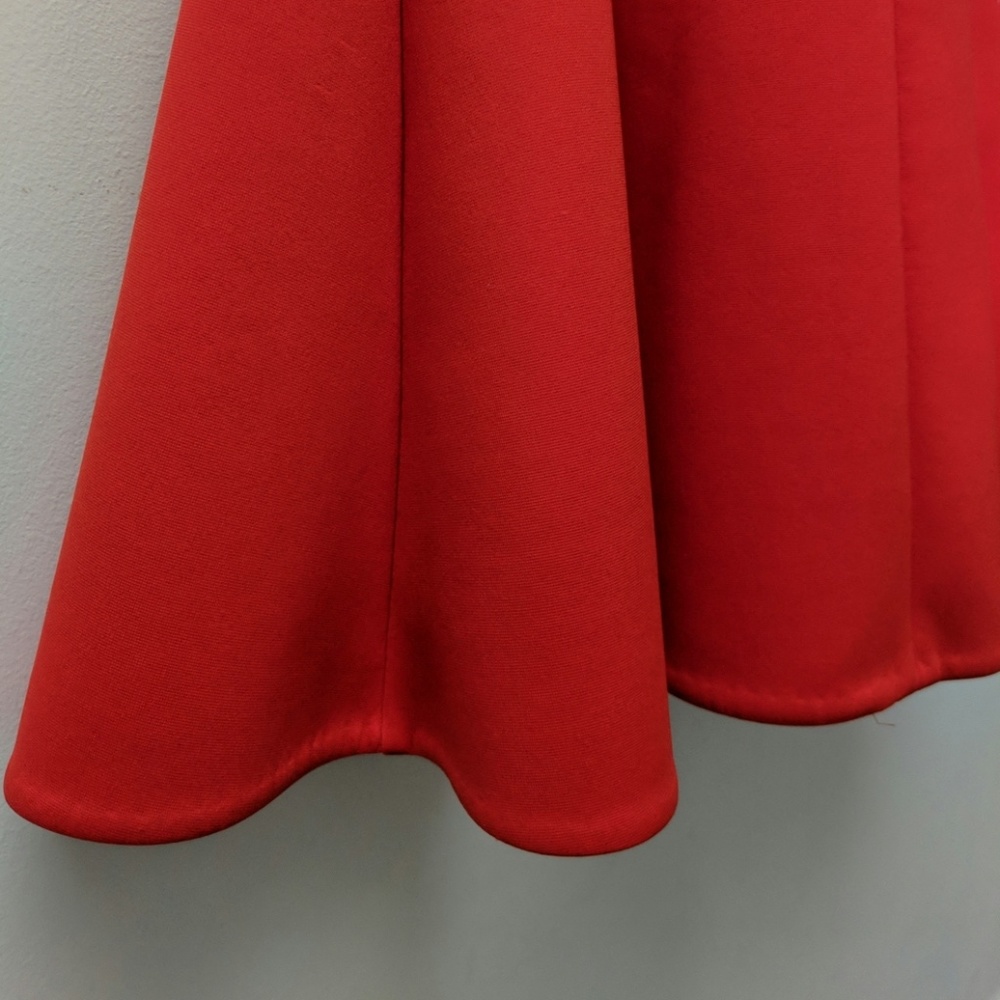 Dress - Picture 6 of 6